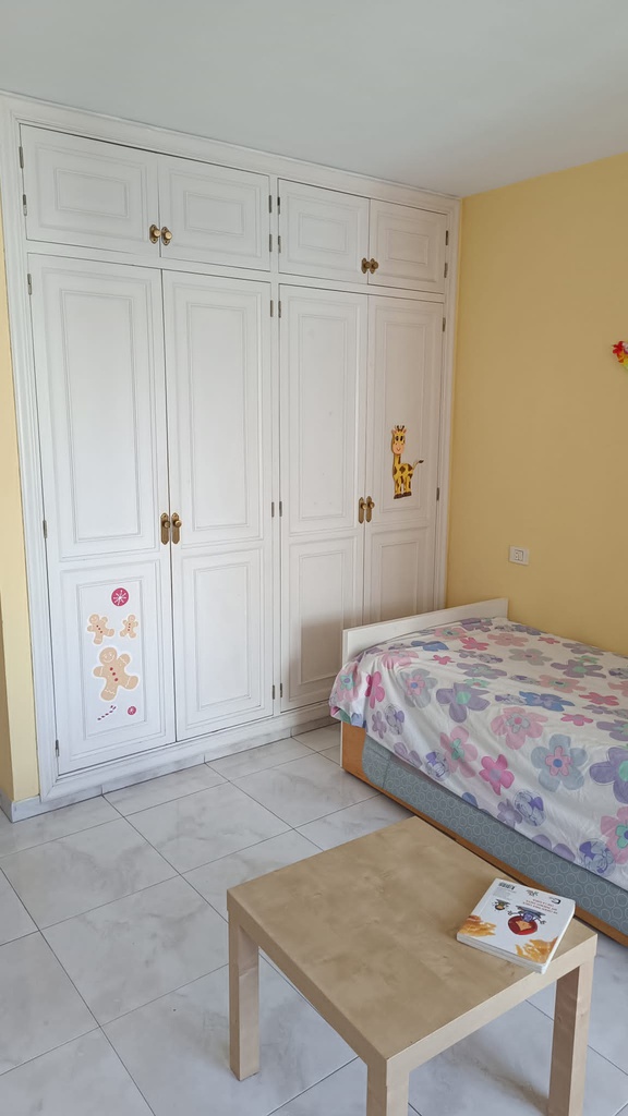 VENTA DE ADOSADO EN C/ SARANDA